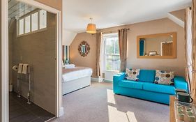 Rooms At The Highcliffe